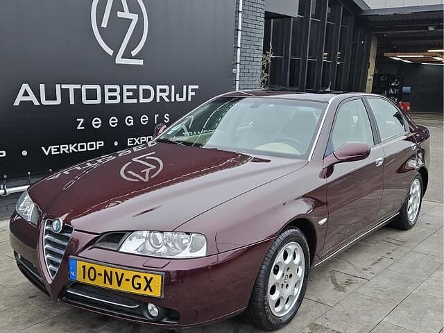 Occasion Alfa Romeo 166 Impression 150 PK (110 kW) 2004 Rood Sedan