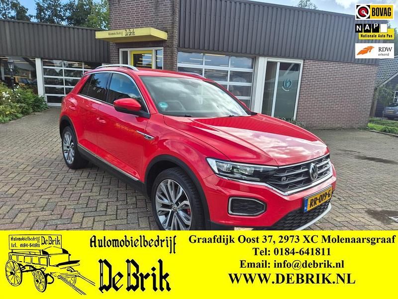 Rood Gebruikt 2018 VW T-Roc Sport SUV | € 19.500 (Eerlijke prijs) - Afbeelding 1/4