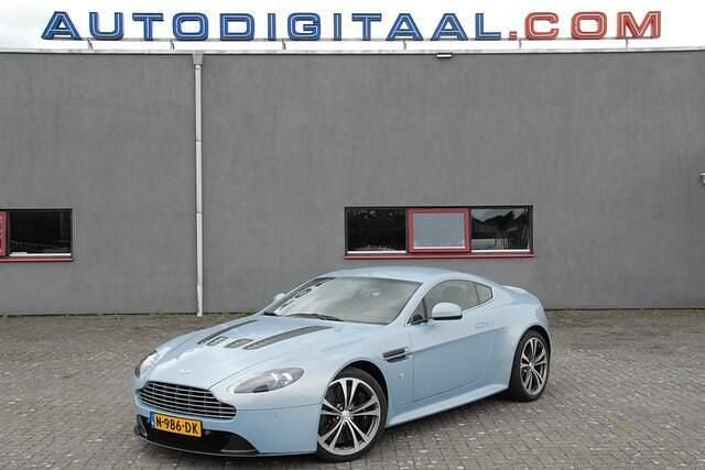 Blauw Gebruikt 2010 Aston Martin V12 Vantage Coupé | € 105.000 - Afbeelding 1/4