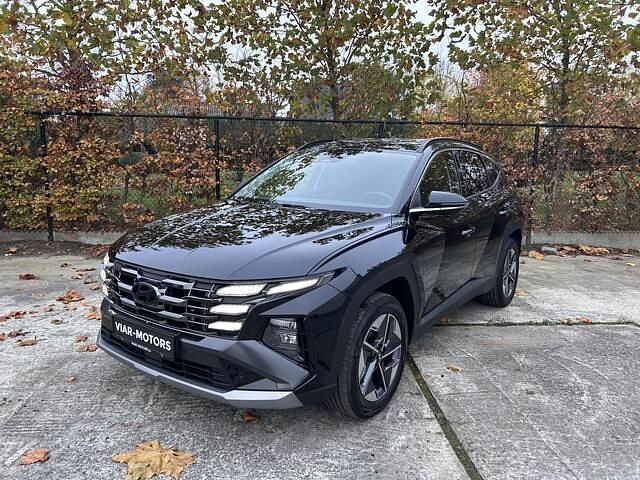 Zwart Nieuw 2025 Hyundai Tucson Select SUV | € 27.500 - Afbeelding 1/4
