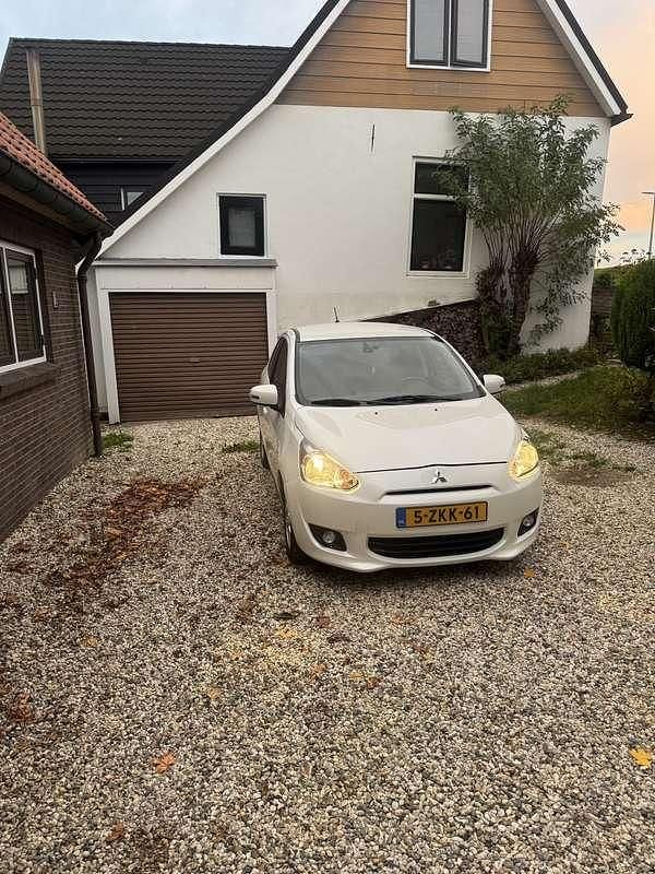 Wit Gebruikt 2015 Mitsubishi Space Star Intense Hatchback | € 4.950 (Goede deal) - Afbeelding 1/4