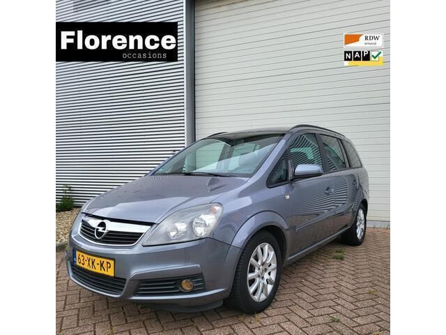 Grijs Gebruikt 2007 Opel Zafira MPV | € 3.995 (Iets duurder) - Afbeelding 1/4