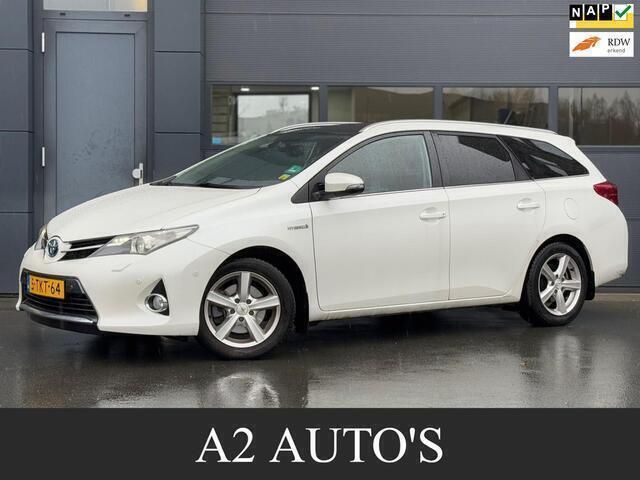 Wit Gebruikt 2014 Toyota Auris Touring Sports Stationwagen | € 8.250 (Iets duurder) - Afbeelding 1/4
