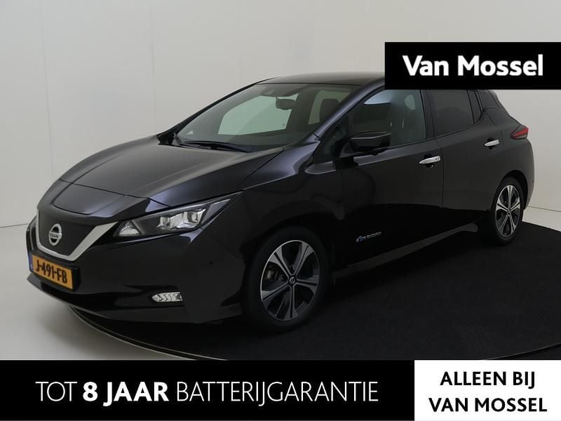 Zwart, metallic lak Gebruikt 2020 Nissan Leaf 360º Hatchback | € 14.940 (Eerlijke prijs) - Afbeelding 1/4