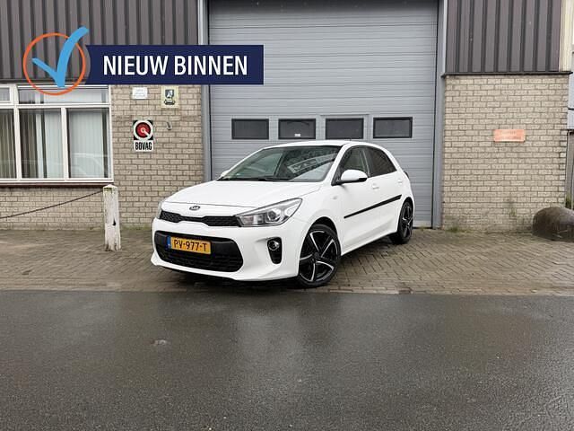 Wit Gebruikt 2017 Kia Rio Hatchback | € 11.500 (Goede deal) - Afbeelding 1/4