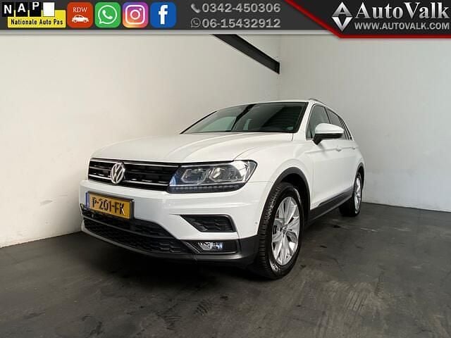 Wit Gebruikt 2019 VW Tiguan Highline SUV | € 19.949 (Super prijs) - Afbeelding 1/4