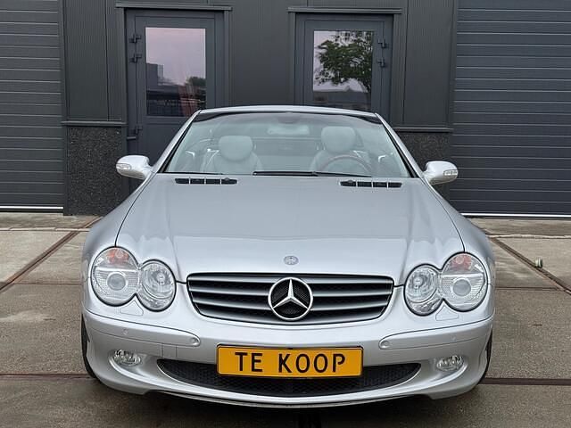 Zilver Occasion 2002 Mercedes SL500 Cabriolet | € 26.950 (Duur) - Afbeelding 1/4