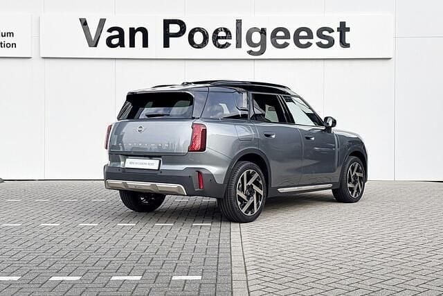 Nieuw Mini Countryman Favoured 170 PK (125 kW) 2025 Groen SUV