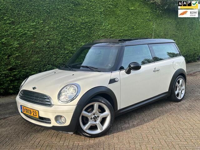 Wit Gebruikt 2009 Mini Clubman Stationwagen | € 6.000 - Afbeelding 1/4