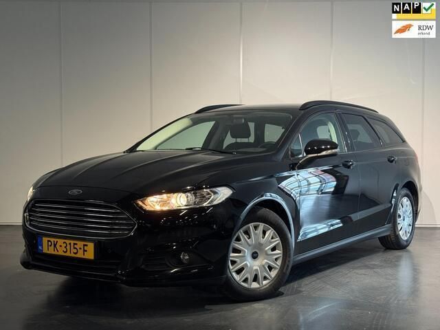 Zwart Gebruikt 2017 Ford Mondeo Trend Stationwagen | € 10.950 (Eerlijke prijs) - Afbeelding 1/4