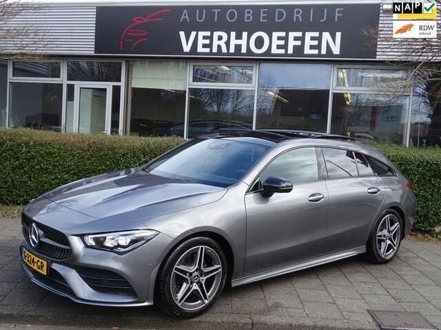 Grijs Gebruikt 2019 Mercedes CLA200 Shooting Brake AMG Stationwagen | € 26.950 (Eerlijke prijs) - Afbeelding 1/4