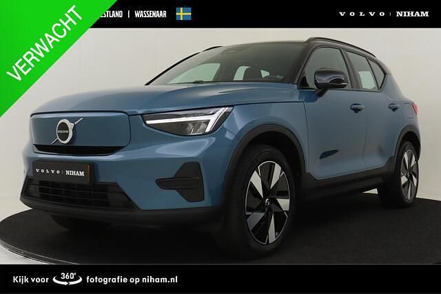 Blauw Gebruikt 2024 Volvo XC40 Plus SUV | € 43.690 (Eerlijke prijs) - Afbeelding 1/4