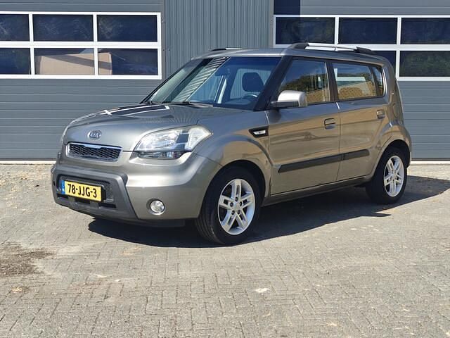 Grijs Gebruikt 2009 Kia Soul SUV | € 3.945 (Eerlijke prijs) - Afbeelding 1/4