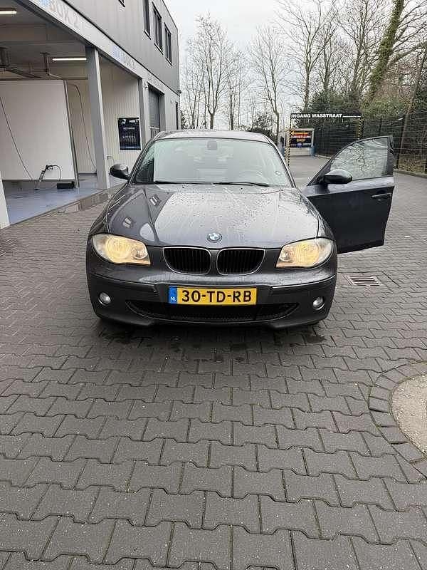 Occasion 2006 BMW 120 Hatchback | € 3.000 (Eerlijke prijs) - Afbeelding 1/4