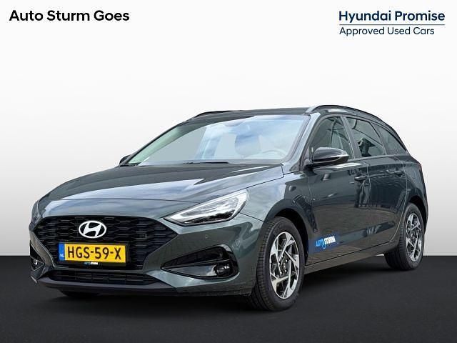 Cypress green Gebruikt 2025 Hyundai i30 Comfort Stationwagen | € 36.695 - Afbeelding 1/1