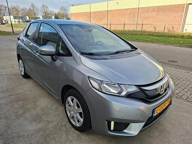 Occasion Honda Jazz Comfort 102 PK (75 kW) 2017 Grijs (metallic) Hatchback