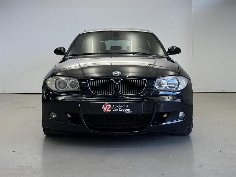 Occasion BMW 130 266 PK (195 kW) 2007 Zwart Hatchback
