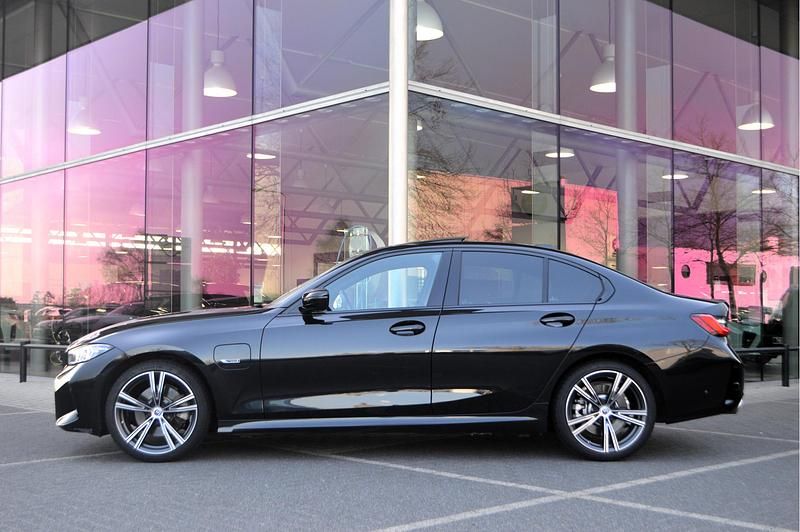 Occasion BMW 320e M Sport 165 PK (121 kW) 2023 Zwart (metallic) Sedan