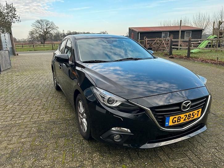 Gebruikt 2015 Mazda 3 | € 9.500 (Goede deal) - Afbeelding 1/4