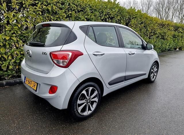Occasion Hyundai i10 87 PK (63 kW) 2016 Grijs (metallic) Hatchback