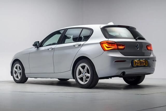 Occasion BMW 118 Executive 136 PK (100 kW) 2017 Grijs Hatchback