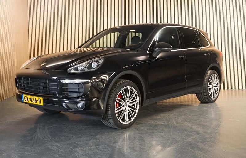 Zwart Gebruikt 2015 Porsche Cayenne SUV | € 34.950 (Eerlijke prijs) - Afbeelding 1/4