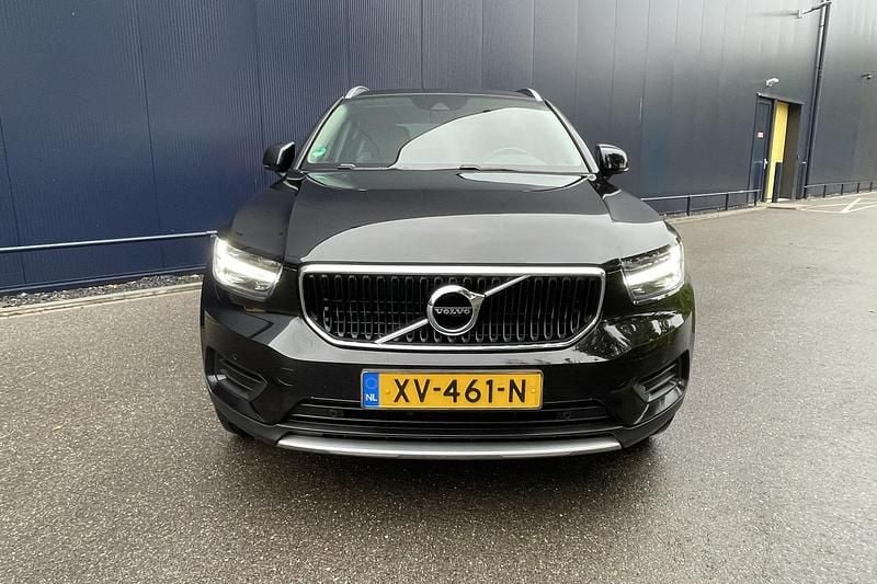 Zwart Gebruikt 2019 Volvo XC40 Momentum SUV | € 27.950 (Super prijs) - Afbeelding 1/4