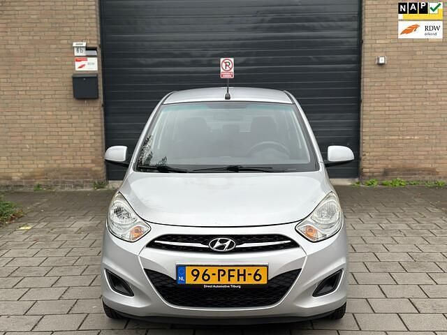 Grijs Gebruikt 2011 Hyundai i10 Hatchback | € 4.000 (Eerlijke prijs) - Afbeelding 1/4