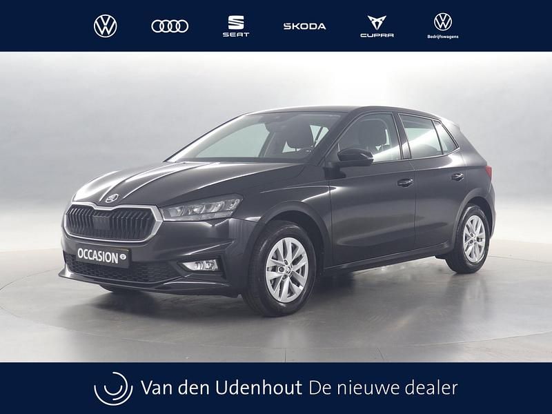 Zwart Gebruikt 2024 Skoda Fabia Selection Hatchback | € 21.650 (Iets duurder) - Afbeelding 1/4