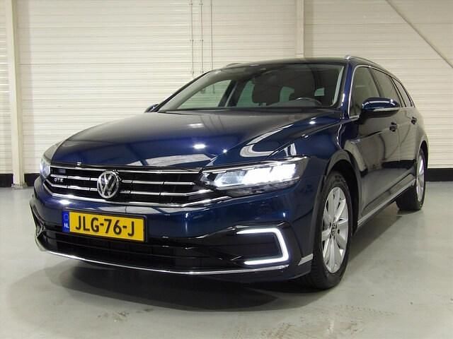 Occasion VW Passat GTE 2020 Blauw (metallic) Stationwagen