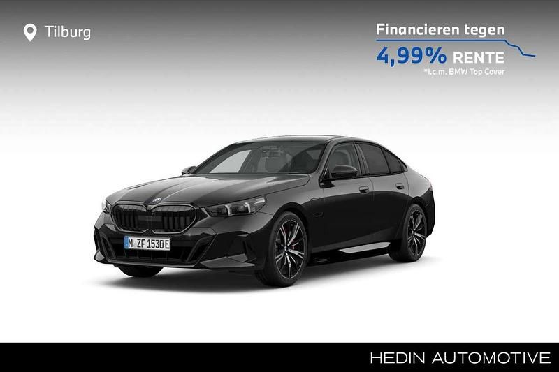 Zwart Nieuw 2025 BMW 530e M Sport Sedan | € 88.396 (Eerlijke prijs) - Afbeelding 1/4