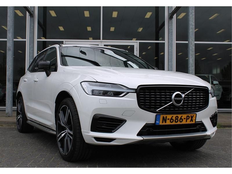 Wit, metallic lak Gebruikt 2020 Volvo XC60 R-Design SUV | € 30.500 (Iets duurder) - Afbeelding 1/4