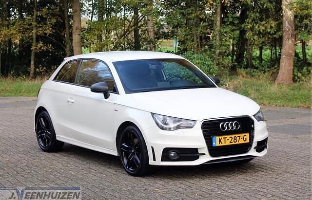 Wit Gebruikt 2012 Audi A1 Proline Hatchback | € 8.899 (Super prijs) - Afbeelding 1/4