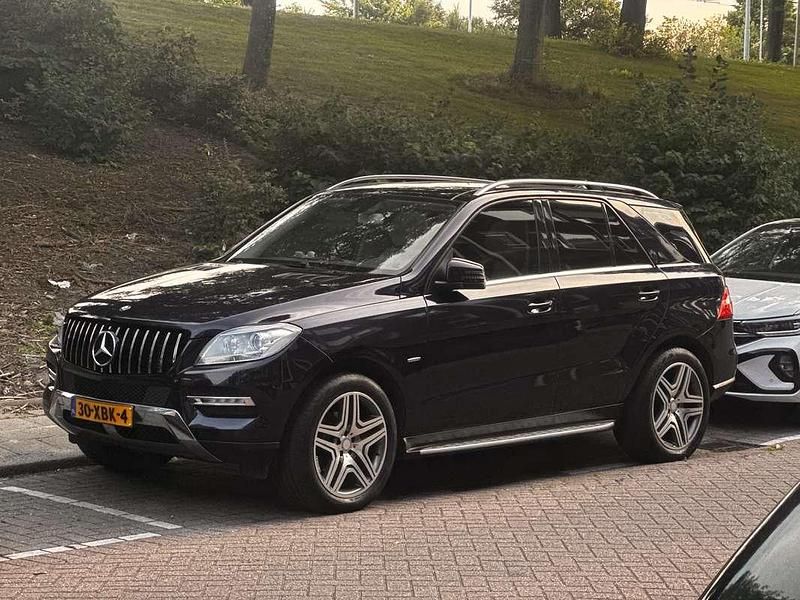 Gebruikt 2012 Mercedes ML250 SUV | € 19.900 - Afbeelding 1/4