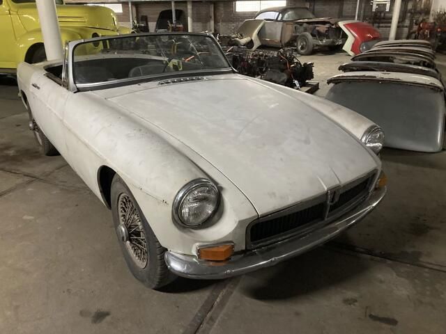 Overige Gebruikt 1967 MG B Cabriolet | € 8.500 - Afbeelding 1/4