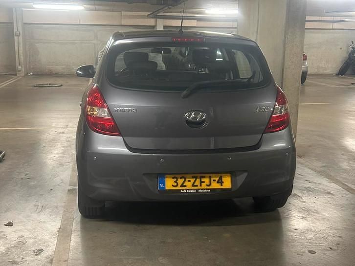 Occasion Hyundai i20 Edition 77 PK (56 kW) 2012 Grijs (metallic) Hatchback