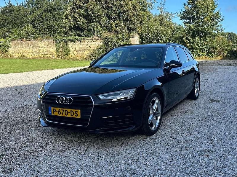 Zwart Gebruikt 2018 Audi A4 Business Stationwagen | € 16.900 (Super prijs) - Afbeelding 1/4