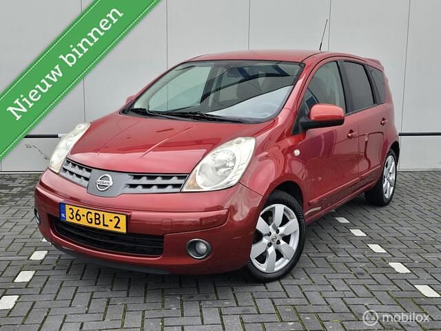 Rood Gebruikt 2008 Nissan Note MPV | € 2.775 (Eerlijke prijs) - Afbeelding 1/4