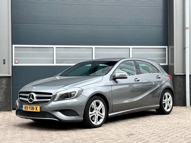 Grijs Gebruikt 2014 Mercedes A200 Ambition Hatchback | € 9.450 (Super prijs) - Afbeelding 1/4