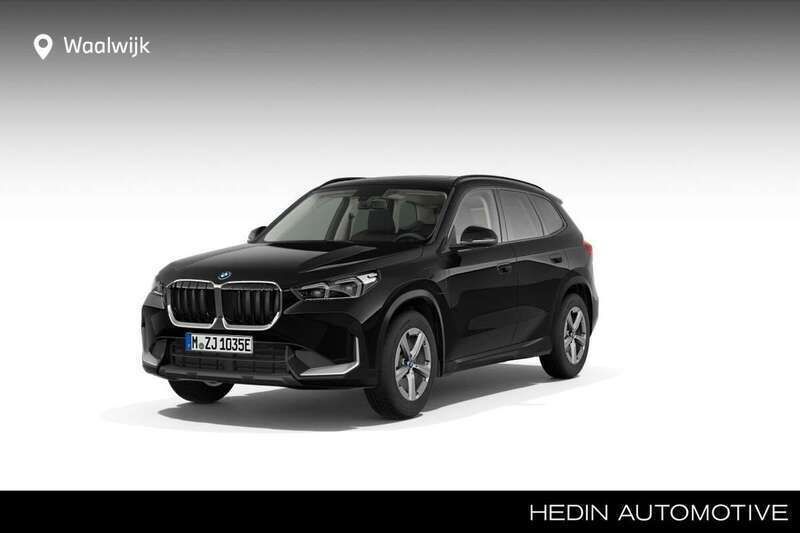 Zwart Nieuw 2025 BMW X1 Comfort Edition SUV | € 58.412 - Afbeelding 1/4