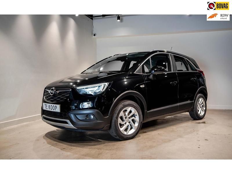 Zwart Gebruikt 2020 Opel Crossland Innovation SUV | € 13.995 (Eerlijke prijs) - Afbeelding 1/4