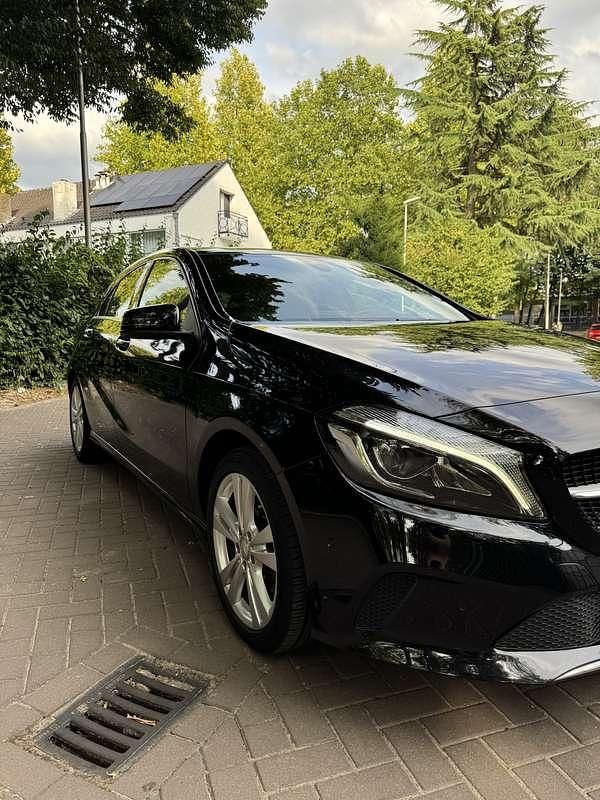 Occasion Mercedes A180 Ambition 122 PK (89 kW) 2015 Zwart Stationwagen