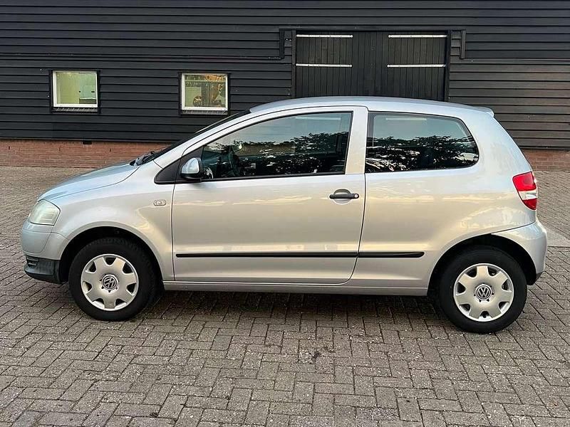 Occasion VW Fox Trendline 54 PK (39 kW) 2007 Zilver Hatchback