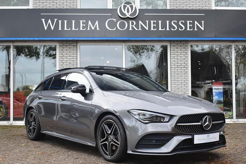 Grijs Gebruikt 2021 Mercedes CLA180 Shooting Brake Business Stationwagen | € 32.950 - Afbeelding 1/4