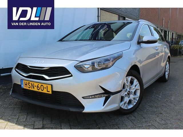Grijs Gebruikt 2023 Kia Ceed Sportswagon Comfort Stationwagen | € 18.750 (Goede deal) - Afbeelding 1/4