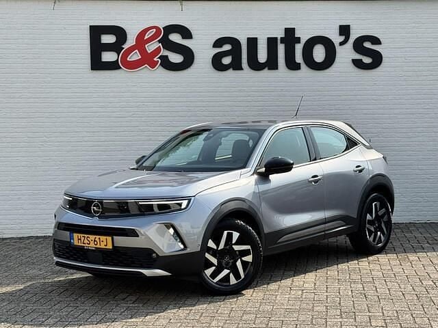 Grijs Gebruikt 2021 Opel Mokka Elegance SUV | € 19.700 (Eerlijke prijs) - Afbeelding 1/4
