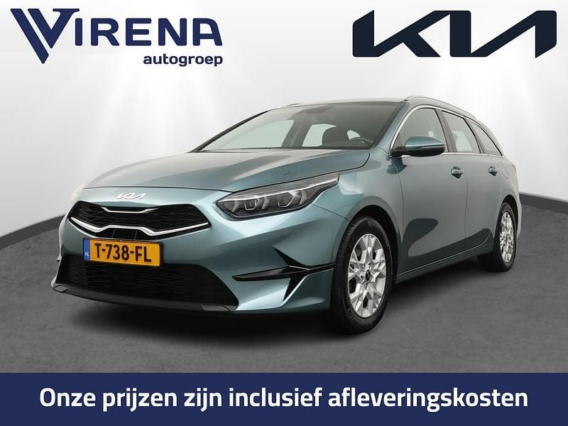 Grijs Gebruikt 2023 Kia Ceed Stationwagen | € 21.200 (Eerlijke prijs) - Afbeelding 1/4