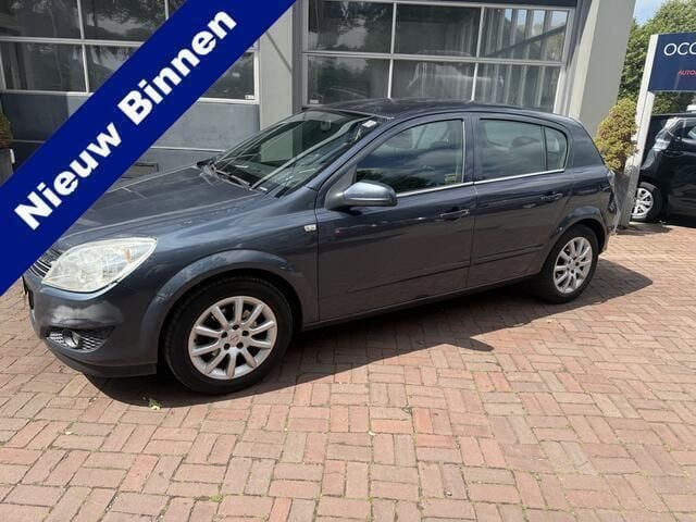 Grijs Gebruikt 2007 Opel Astra Hatchback | € 1.250 (Goede deal) - Afbeelding 1/4