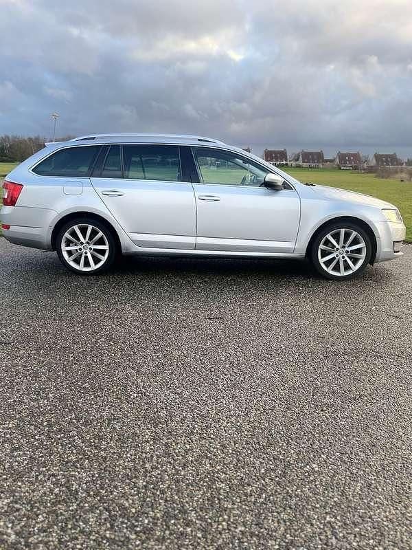 Occasion Skoda Octavia Elegance 140 PK (102 kW) 2014 Hatchback