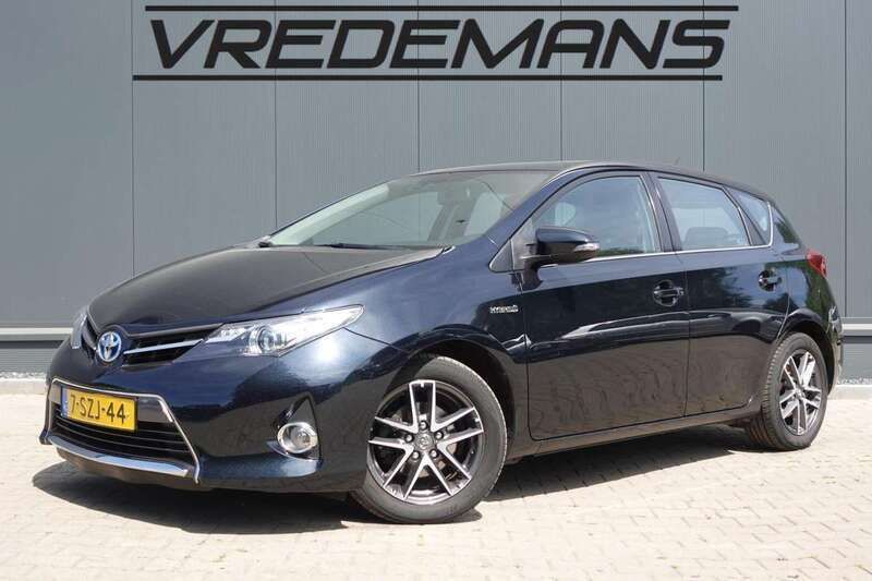 Grijs Gebruikt 2013 Toyota Auris Hybrid Hatchback | € 8.450 (Eerlijke prijs) - Afbeelding 1/4